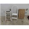 Image 1 : 2 Step Stools + Wooden Dolly