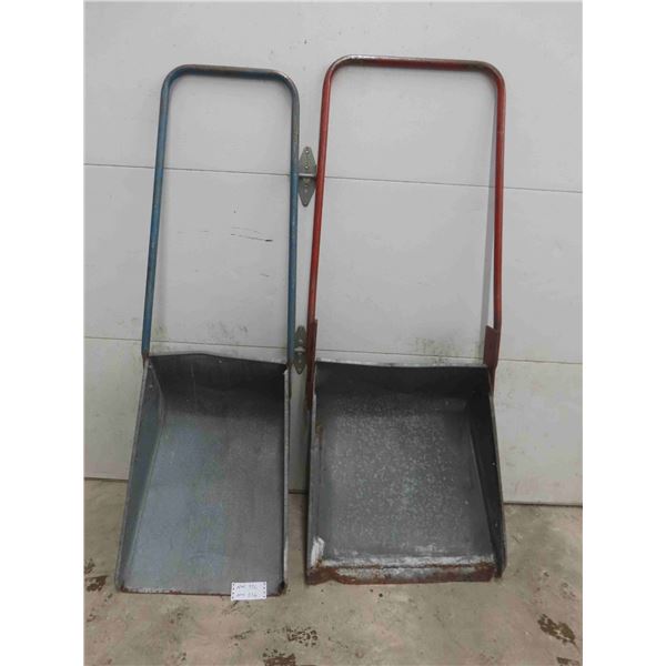2 Snow Scoops ; 19 + 24" Wide