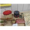 Image 5 : Canisters, Marble Cutting Board, Sprayer, Crumb Pan, Old Clock