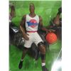 Image 4 : Michael Jordan Triple Figure Collection