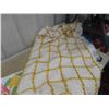 Image 5 : 2 Vintage Chenille Yellow + White Queen Size Bedspreads