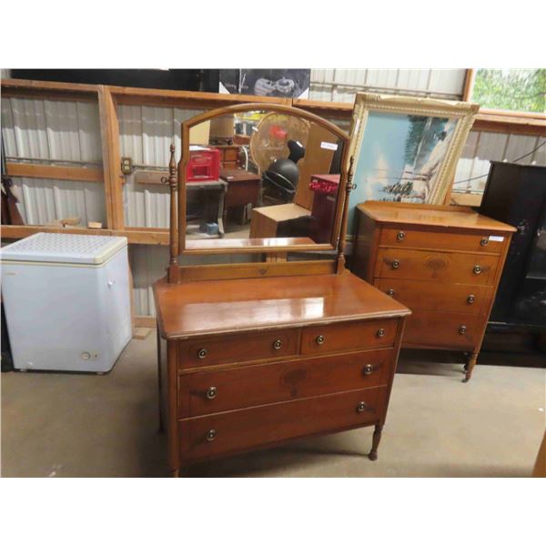 Antique Dresser + Mirror - 22" x 34" x 44" + Mirror 33" x 37"