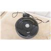 Image 5 : Roomba Robot Vacuum + Extra Brushes New Battery - works