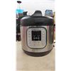 Image 2 : Used Instant Por 6 Quart - used a few times - Comes with Recipe Book + User Manual