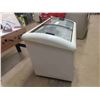 Image 3 : Cold Tech Commercial Chest Freezer  28" x up to 35" x 47" 