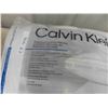 Image 3 : 2 New Calvin Klein Luxury Pillow - King