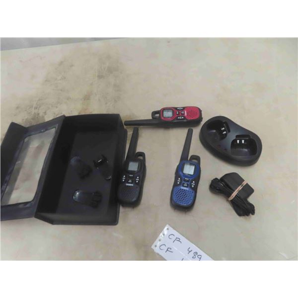 Uniden 3 Way Radio System with Charger