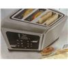 Image 3 : New Cuisinart 4 Slice Toaster