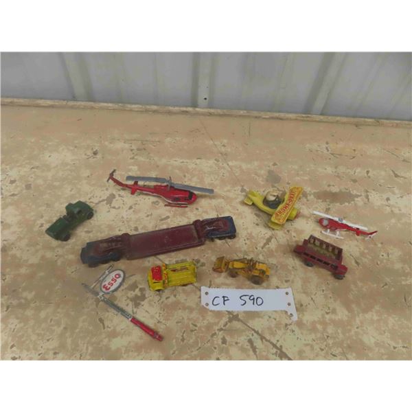 Small Toy Automobile - Vintage for most ; Lesney, plus others