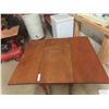 Image 5 : Country Drop Leaf Table ; Extended 28.5" x 38" x45" , Stored ; 28.5" x 19" x 45"