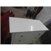 Image 3 : Modern 3 Drawer Dresser 20" x 38" x 43"