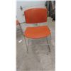 Image 3 : 4 Steel Case Vintage Orange Chairs