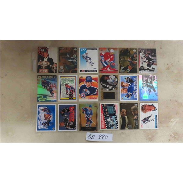 18 Wayne Gretzky Cards 