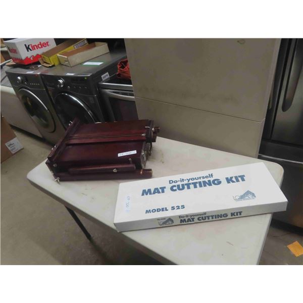 Folding Easel - New Condition + Mat Cutting Kit