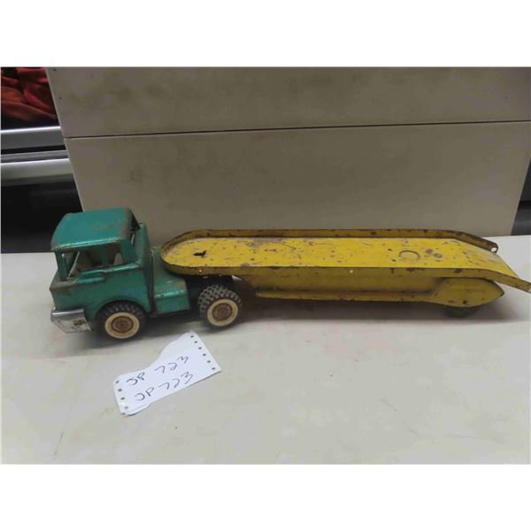 Structo Truck - Pressed Metal 5" x 5.5" x 23" ,