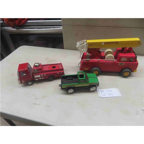 3 Metal Trucks ; Buddy L Fire Truck 4" x 4" x 9.5", Buddy L Pick Up Truck 3"x 3.5"x 7.5"