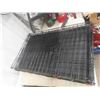 Image 5 : 3 Dog Kennels - Each 18" x 19" x 24.5"