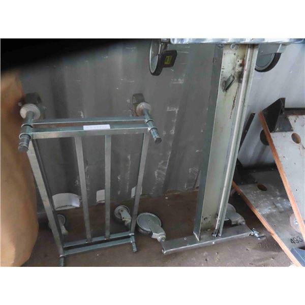 2 Caster Bases? 36'' x 18'' x 24''