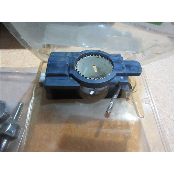 SEIZURE:  MASTERCRAFT HOLE SAW SET