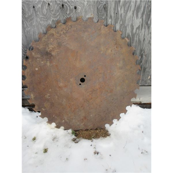 COLLECTIBLE:  SAW BLADE (APPROX. 1.4 M DIAMETER)