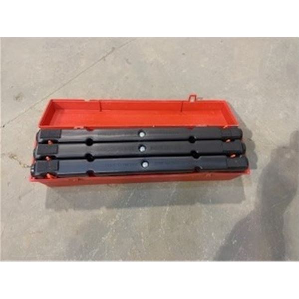 VEHICLE EMERGENCY FLARES