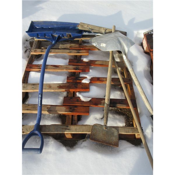 YARD TOOLS - 2 SHOVELS, SCRAPER & BROOM