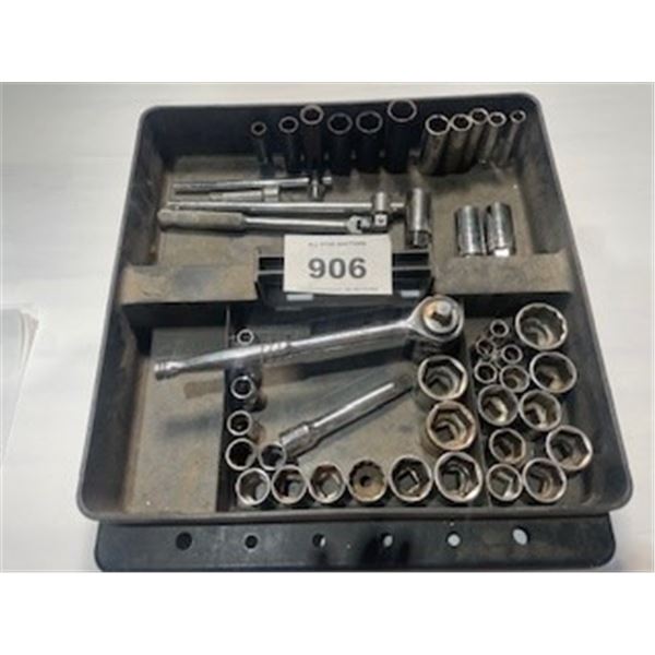 SEIZURE:  3/8 & 1/2" RACHETS & SOCKETS