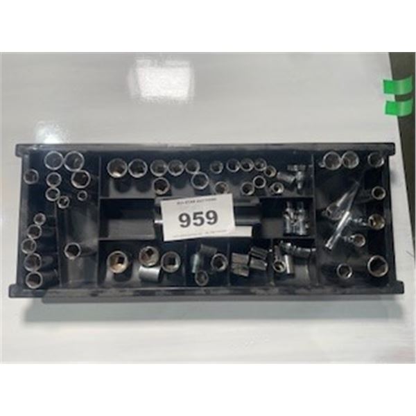 SEIZURE:  ASSORTMENT OF METRIC & IMPERIAL SOCKETS