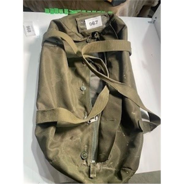 SEIZURE:  LIKE NEW MILITARY DUFFEL BAG