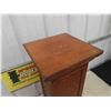 Image 3 : Oak Pedestal 12" x 12" x 30"