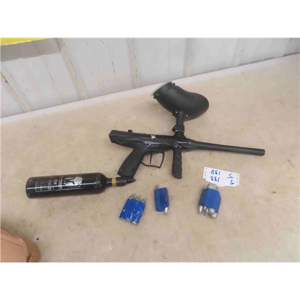 Paintball Gun + CO2 Cartridges