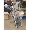 Image 1 : 3' Step Ladder