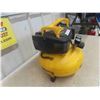 Image 2 : DeWalt Air Compressor 2.6 HP , 6 Gal - NO Hose