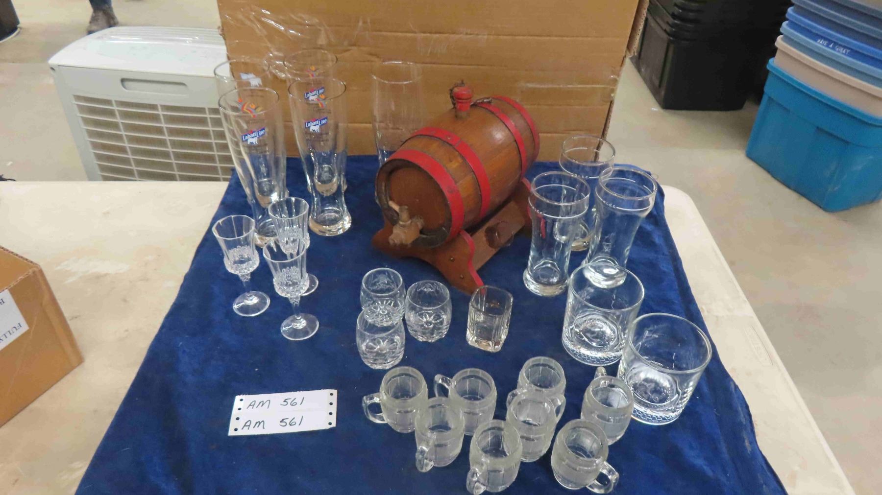 4 Labatt's Lite Beer Glasses, 3 Crystal Sherry, 3 MLCC Draft Glasses ...