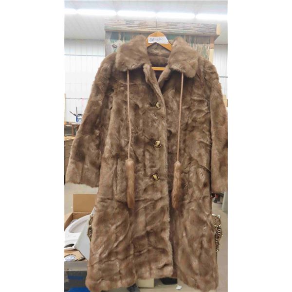 Tissavel France 100% Acrylic Coat Ladies Sz 12 - Treat + Clean Like Fur