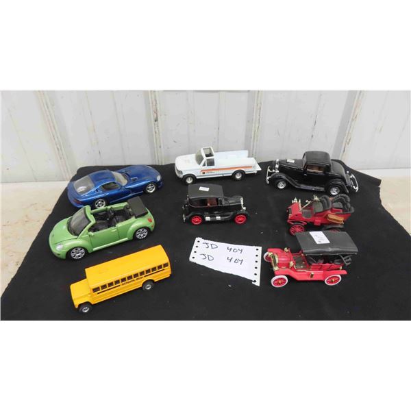 8 Die Cast + Plastic Vehicles 1:24 Scale + Smaller