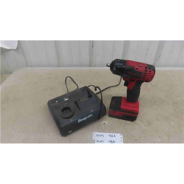 Snap On 18V 3/8" Impact with Battery + Charger - working