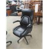 Image 1 : Lazy Boy Swivel Office Chair