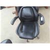 Image 3 : Lazy Boy Swivel Office Chair