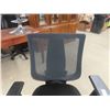 Image 2 : Swivel Office Chair