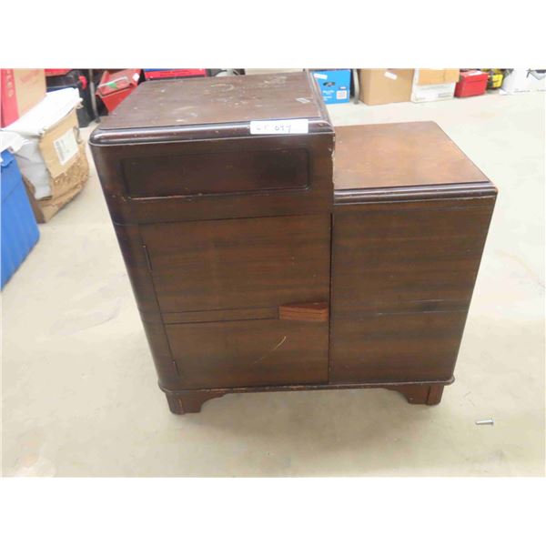 Vintage Stand 14" x 26" x up to 26" 