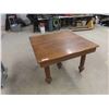 Image 1 : 1/4 Cut Oak 5 Leg Table 29.5" x 42" x 42.5"