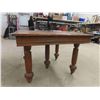 Image 2 : 1/4 Cut Oak 5 Leg Table 29.5" x 42" x 42.5"