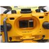 Image 7 : DeWalt Job Site Radio + 18V Charger Combo