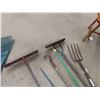 Image 3 : 6 Yard Items ; 3 Rakes, Scuffler, Potato Fork, Water Sprayer