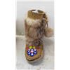 Image 6 : Cree First Nations Mukluks, Wolf Fur + Floral Beaded - sole 10" long, 10" Tall 
