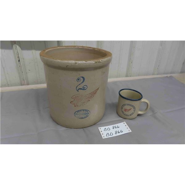 Vintage Red wing Large Wing 2 Gal Crock + Stoneware Red Wing Mug