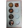Image 4 : 3 Rare Vintage NHL Hockey Puck Holder + Pucks