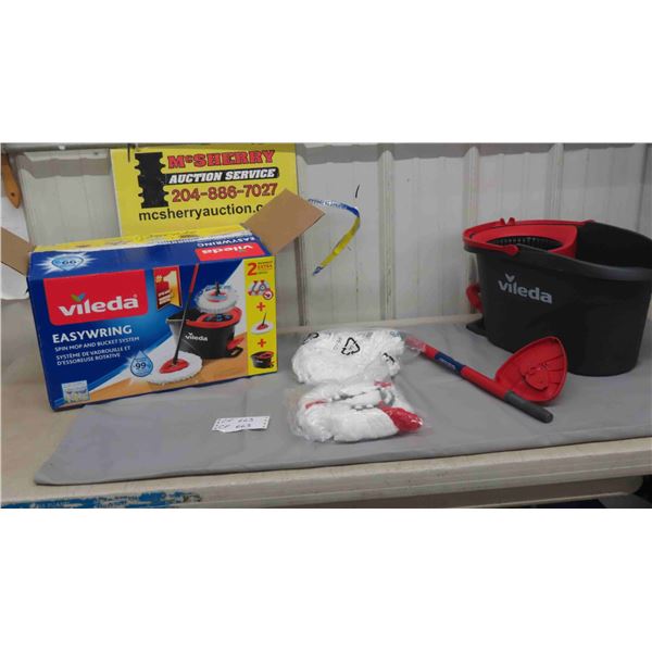 Vileda Easy Wring Spin Mop + Bucket - Gently Used with 2 Extra Mop Heads
