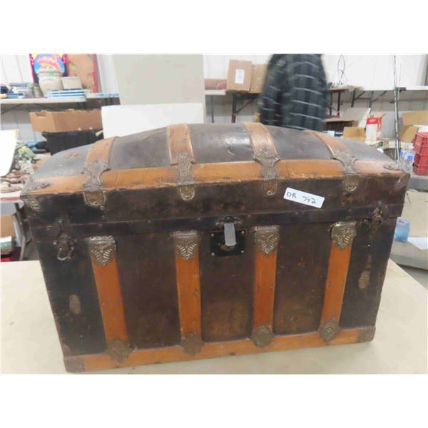 Round Top Trunk 17.5" x 21" x 32" 